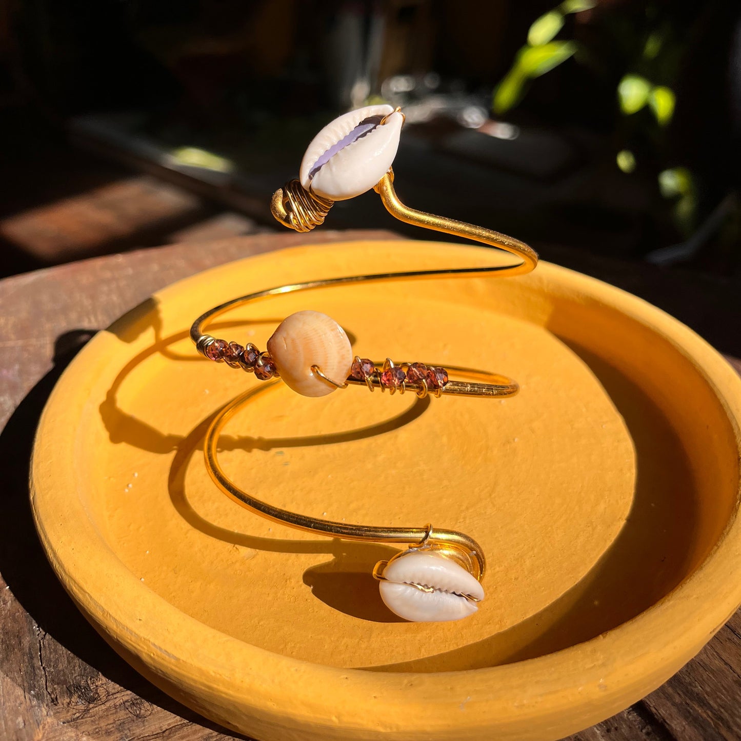 Bracelete búzios e conchas