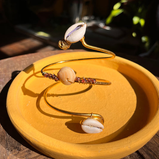 Bracelete búzios e conchas